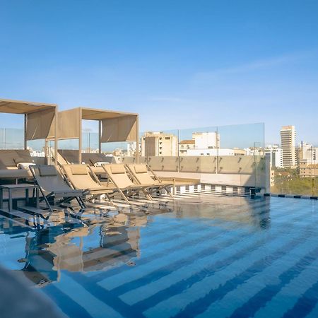 Faranda Collection Barranquilla, A Member Of Radisson Individuals Hotel Barranquilla  Eksteriør billede Rooftop pool
