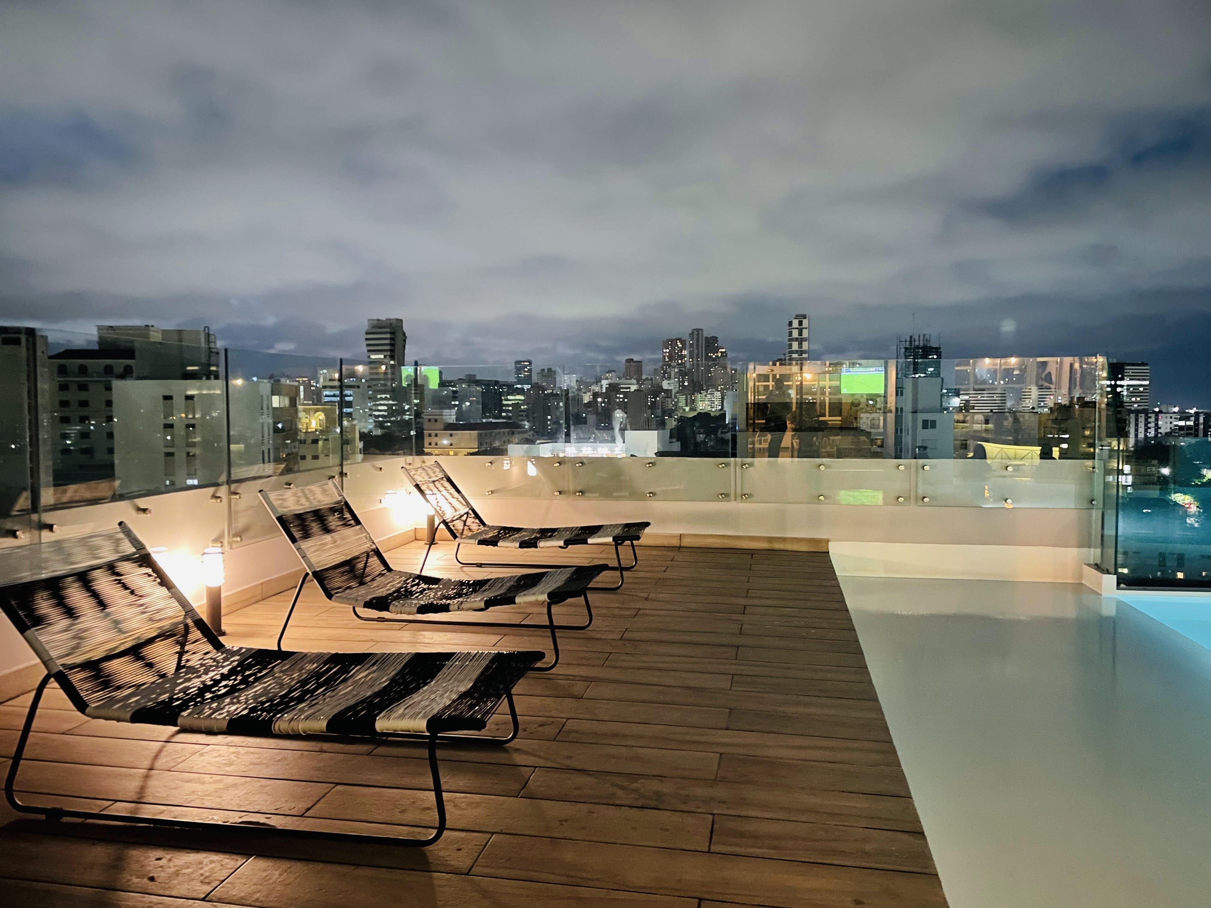 Faranda Collection Barranquilla, A Member Of Radisson Individuals Hotel Barranquilla  Eksteriør billede Rooftop pool at the W San Francisco