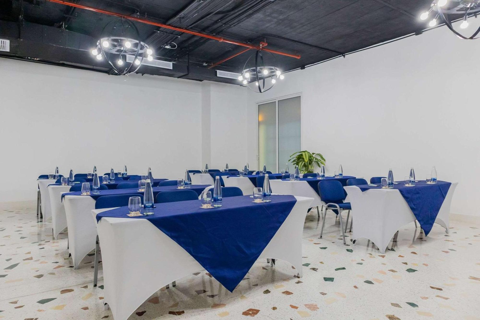 Faranda Collection Barranquilla, A Member Of Radisson Individuals Hotel Barranquilla  Eksteriør billede Meeting room